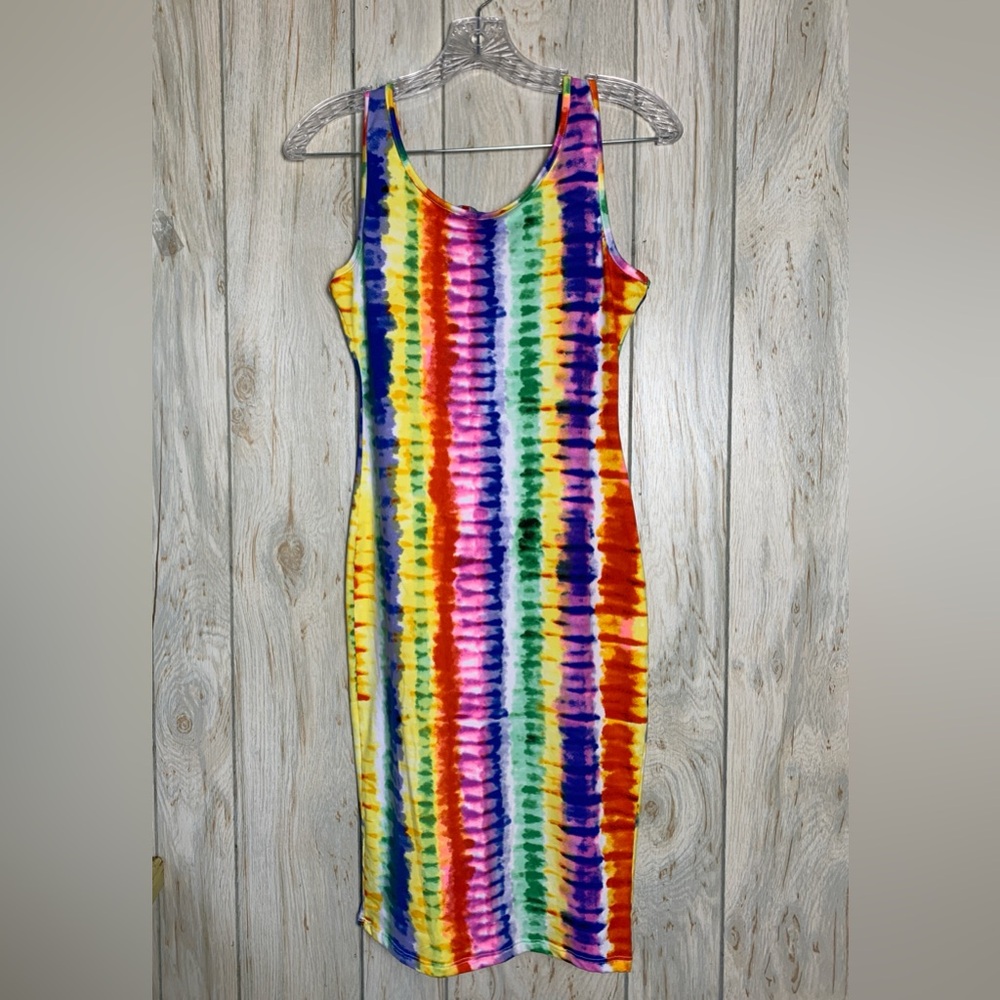 Absolutely ❤️ It Women’s Size Medium Tie Dye Knee Length Dress - Picture 8 of 9